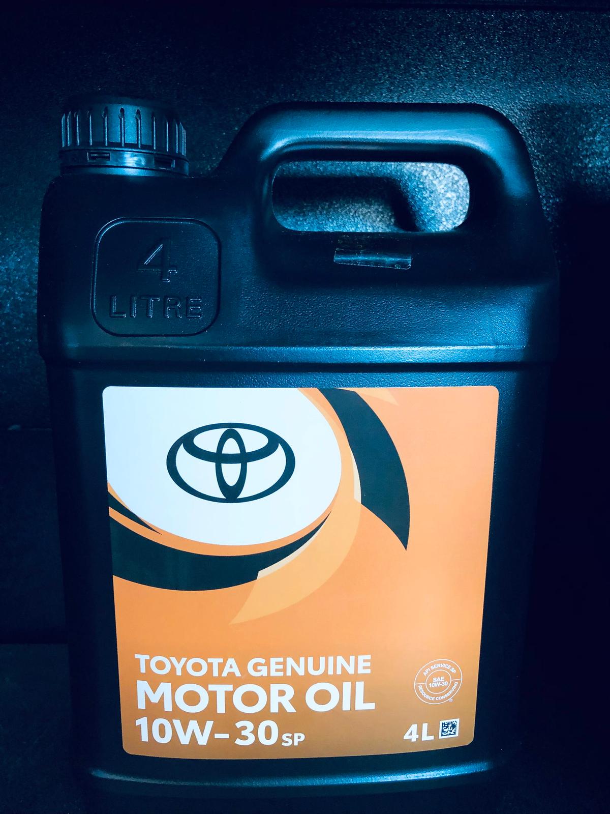 TOYOTA MOTOR OIL SN 10W-30 4L